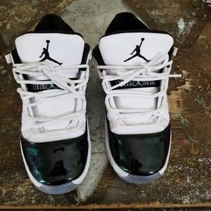 3Y Kid's unisex Retro Jordan 11 "Emerald Rise"